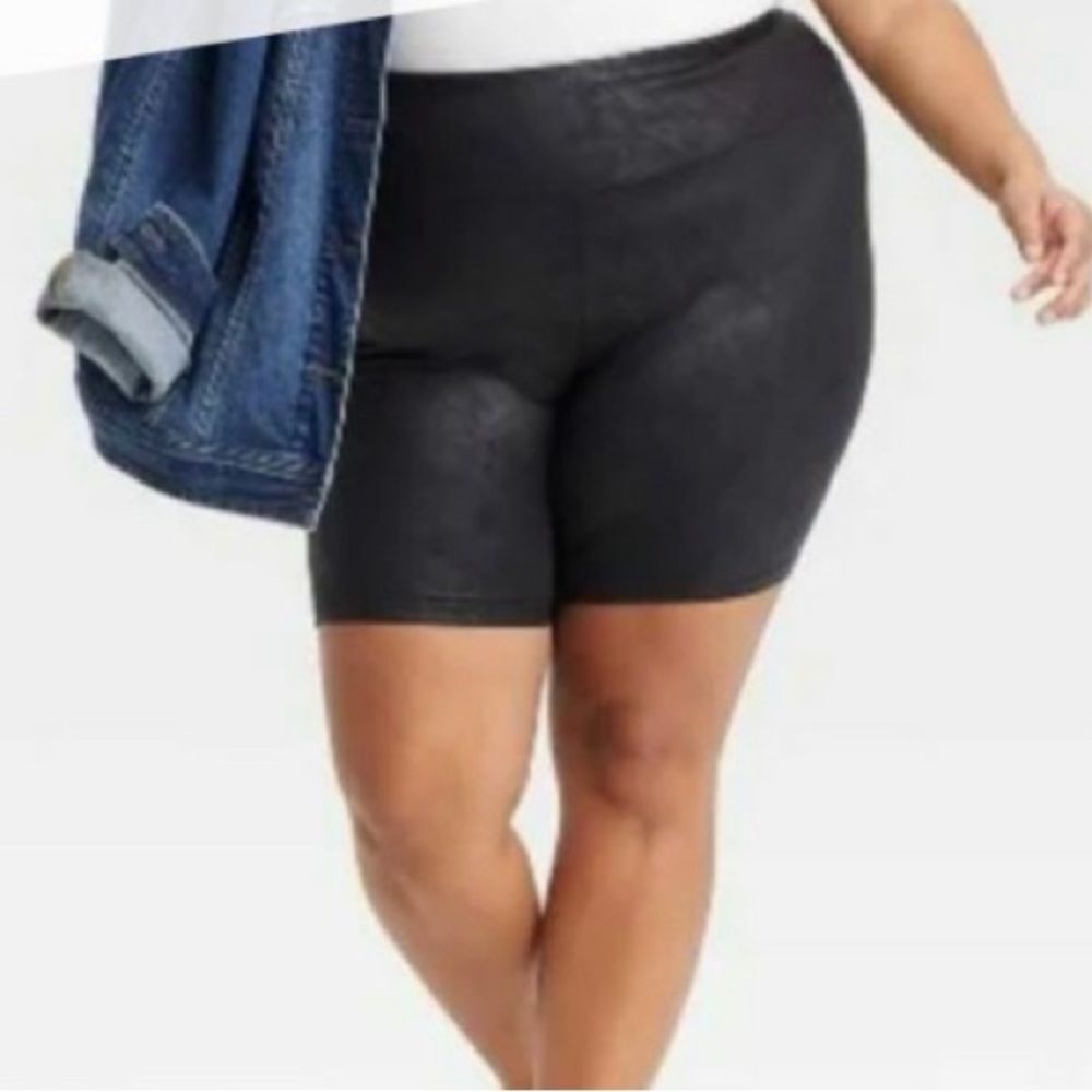 Ava & Viv Faux Leather Black Biker Shorts Size X 14W